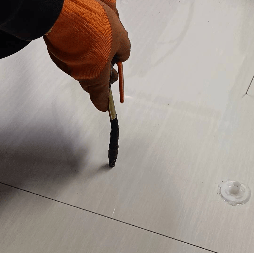 瓷砖空鼓打针(瓷砖空鼓打针视频) 瓷砖空鼓打针(瓷砖空鼓打针视频)