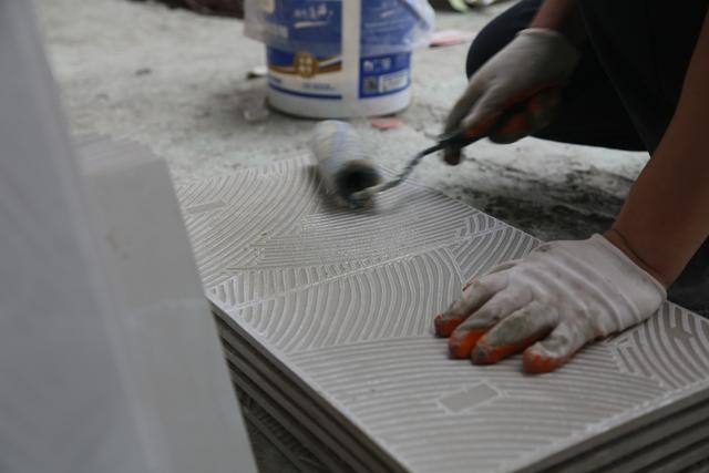 墙砖掉了还能重新用吗(墙砖掉了怎么补救方法视频) 墙砖掉了还能重新用吗(墙砖掉了怎么补救方法视频)