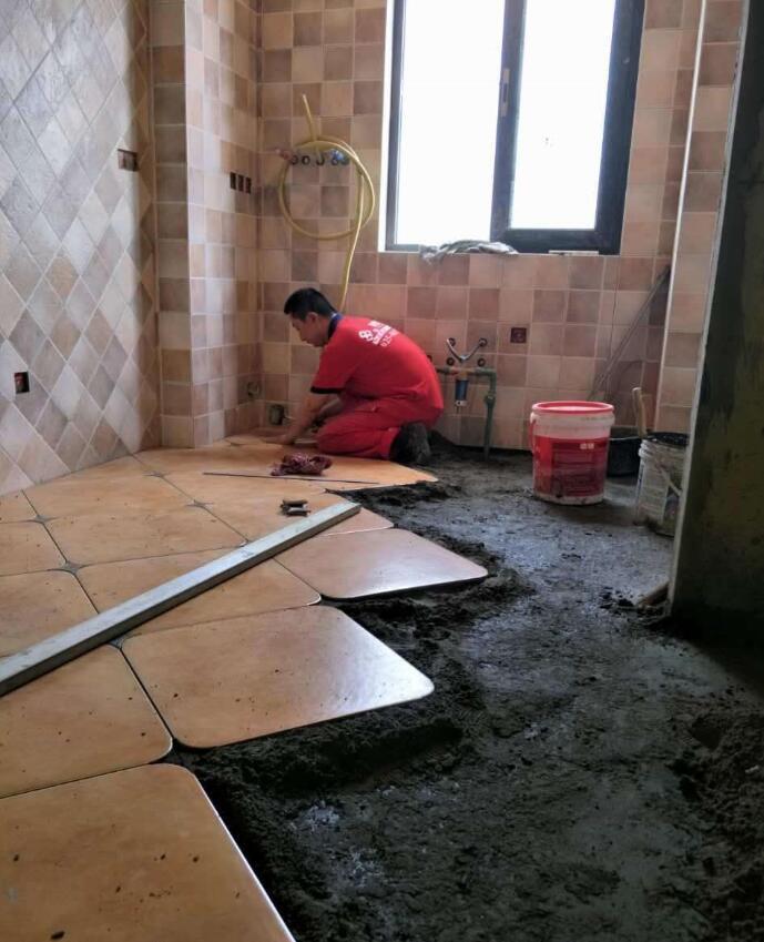 瓷砖师傅一般多少钱一平方米(瓷砖师傅一般多少钱一平方米呢) 瓷砖师傅一般多少钱一平方米(瓷砖师傅一般多少钱一平方米呢)